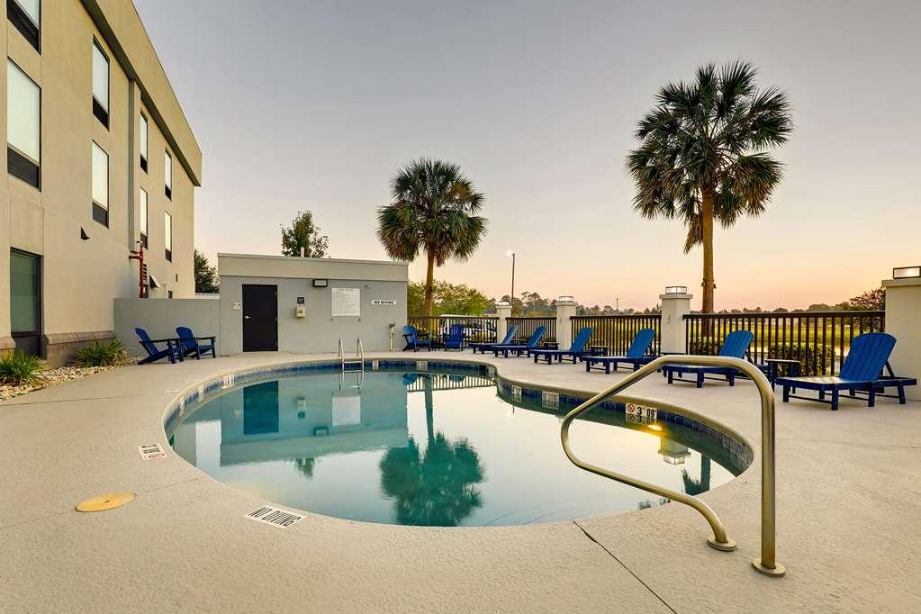 Hampton Inn Мълтри Съоръжения снимка