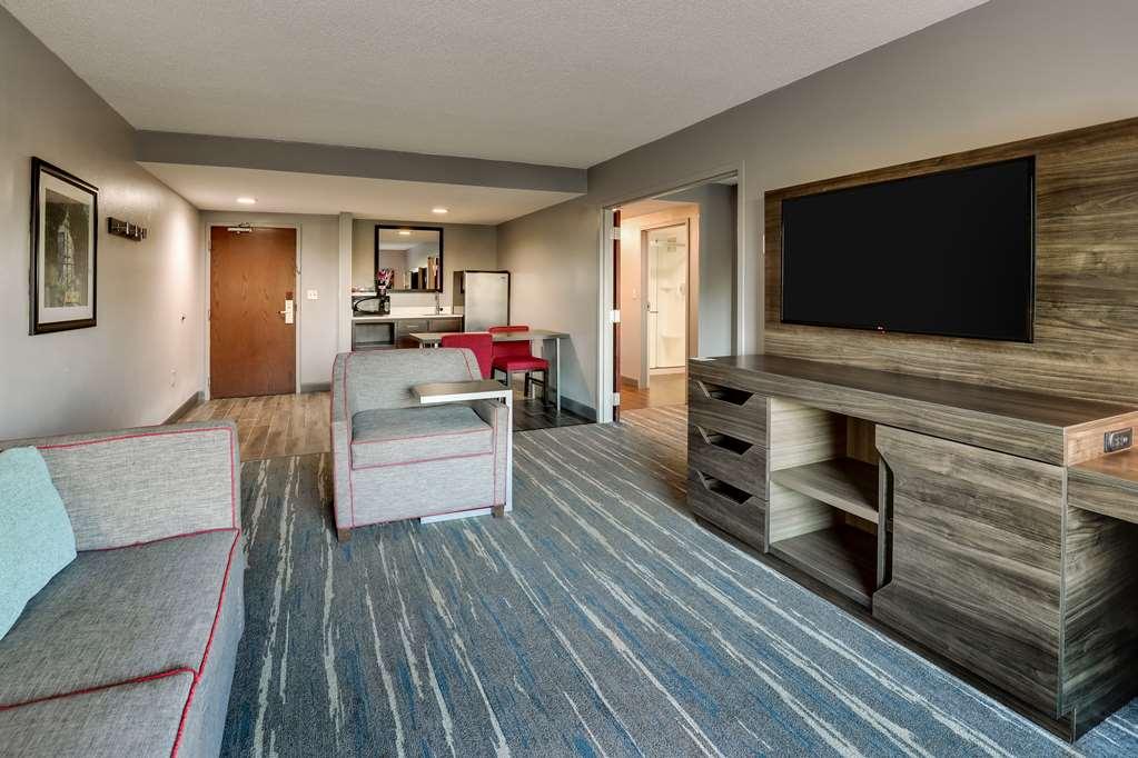 Hampton Inn Мълтри Стая снимка